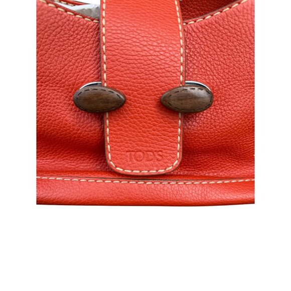 Tod's burnt orange pebbled leather shoulder bag - Picture 4 of 15
